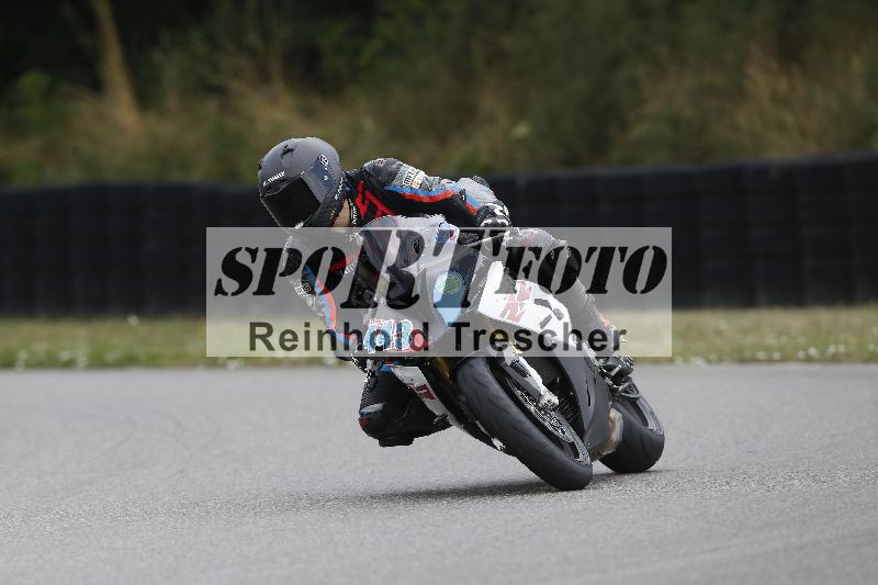 /30 23.06.2025 Get Faster Caremotion ADR/Rider Academy gruen/443